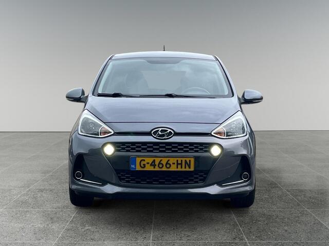 Hyundai I 10 5-deurs Premium 1.0i MPi 67pk | CLIMA | NAVI | APPLE CARPLAY / ANDROID AUTO | BI-COLOR LM-VELGEN | DEALER ONDERHOUDEN! | CRUISE CONTROL |