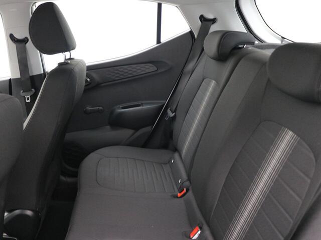 Hyundai I 10 1.0 Comfort "Edition" / Apple CarPlay & Android Auto / 14" LMV / Cruise Control / i10 Edition Striping / NL Auto / Dealer onderhouden / 1ste Eigenaar / Airco / Lichtsensor / Fabrieksgarantie tot 25-10-2029 /