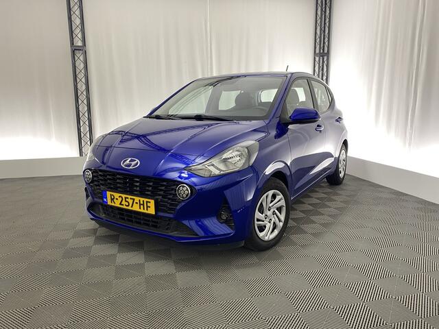 Hyundai I 10 1.0 Comfort Smart BEL VOOR BESCHIKBAARHEID! | Apple CarPlay | Navi | Airco | Camera | DAB | Cruise Control | Elek. Spiegels |