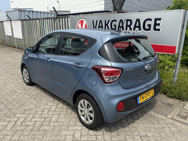 Hyundai I 10 1.0i Comfort 1 Eigenaar NAP/Navigatie/Cruise control/Bluetooth/Apple Carplay & Android Auto/Regen & Lichtsensor