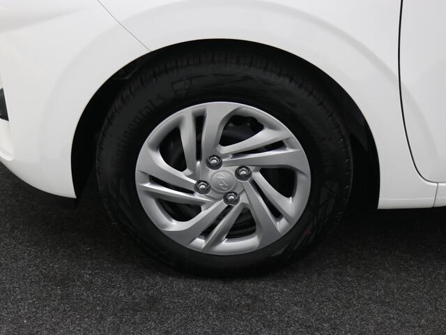 Hyundai I 10 1.0 Premium / ¤ 2.000,- Voordeel Op Nieuwprijs / Rijklaarprijs / Direct Leverbaar / Navigatie / Airco Climate Control / Cruise Control / 5 Jaar Fabrieksgarantie /
