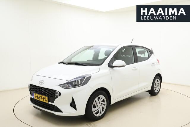 Hyundai I 10 1.0 Premium | Camera | Parkeersensoren | Climate control | Weinig kilometers | Cruise control | DAB Radio
