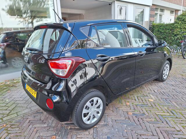 Hyundai I 10 1.0i i-Motion 5Drs /54.000 Km/1e Eig/Airco/Garantie