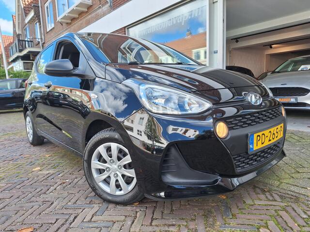 Hyundai I 10 1.0i i-Motion 5Drs /54.000 Km/1e Eig/Airco/Garantie