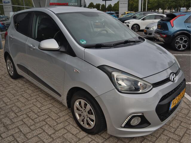 Hyundai I 10 1.0i i-Motion Go! | Navigatie | Cruise Control | Climate Control |