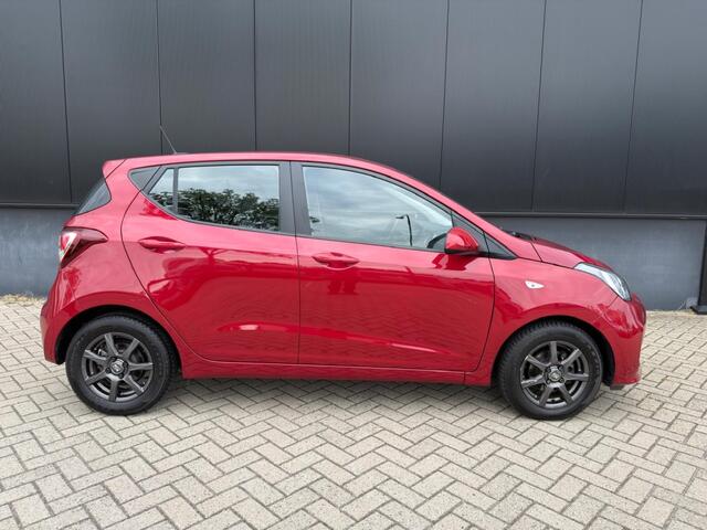 Hyundai I 10 1.0i Go! 2017 | Airco | Navi |Carplay