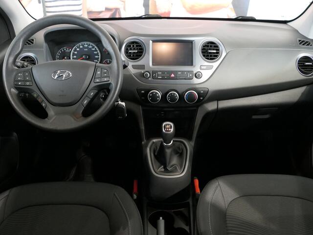 Hyundai I 10 1.0i Comfort - Apple carplay/ Android auto - DAB - Sensor achter - Navi