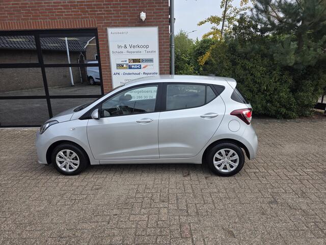 Hyundai I 10 1.0i Comfort | Navigatie | Cruise |