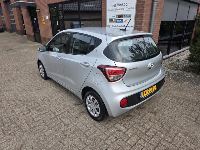 Hyundai I 10 1.0i Comfort | Navigatie | Cruise |