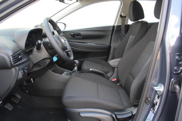 Hyundai I 20 1.0 T-GDI Comfort Smart / Uit Voorraad Leverbaar! / ¤2000,- Smartbonus / Navigatie + Apple Carplay/Android Auto / Airco / Cruise Control / Achteruitrijcamera /