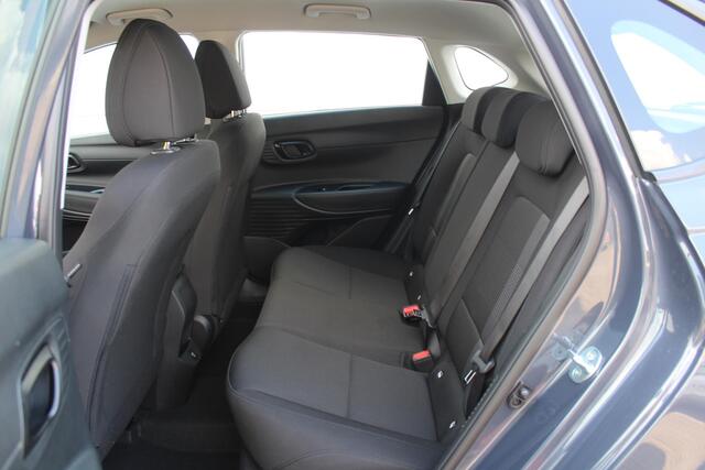 Hyundai I 20 1.0 T-GDI Comfort Smart / Uit Voorraad Leverbaar! / ¤2000,- Smartbonus / Navigatie + Apple Carplay/Android Auto / Airco / Cruise Control / Achteruitrijcamera /