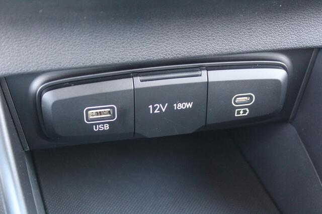 Hyundai I 20 1.0 T-GDI Comfort Smart / ¤ 2.500,- Voordeel / ¤ 25.295,- Rijklaar / Direct Leverbaar / Navigatie middels Apple Carplay & Android Auto / Airco / Cruise Control / Achteruitrijcamera /