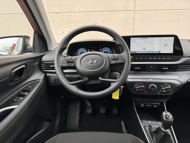 Hyundai I 20 1.0 T-GDI Comfort Smart / ¤ 2000,- Voordeel / ¤ 26.590,- Rijklaar / Direct Leverbaar / Navigatie middels Apple Carplay & Android Auto / Airco / Cruise Control / Achteruitrijcamera /