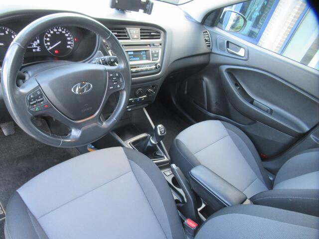 Hyundai I 20 1.0 T-GDI i-Motion, Trekhaak / Airco / Cruise control + Limiter / Parkeersensoren achter