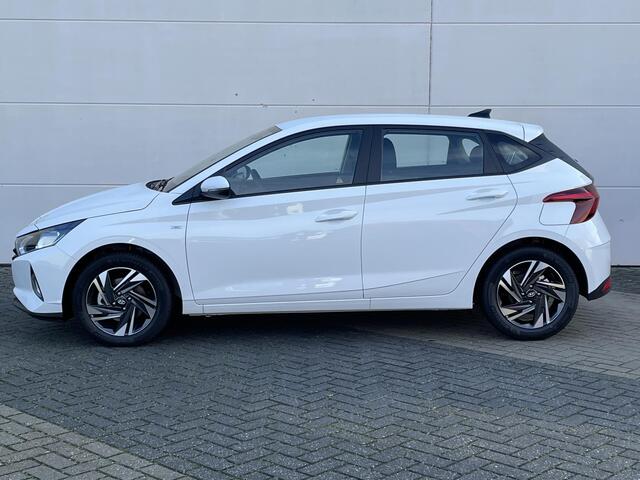 Hyundai I 20 1.0 T-GDI Comfort Smart / ¤ 3.800,- Voordeel / ¤ 22.795,- Rijklaar / Direct Leverbaar / Navigatie middels Apple Carplay & Android Auto / Airco / Cruise Control / Achteruitrijcamera /