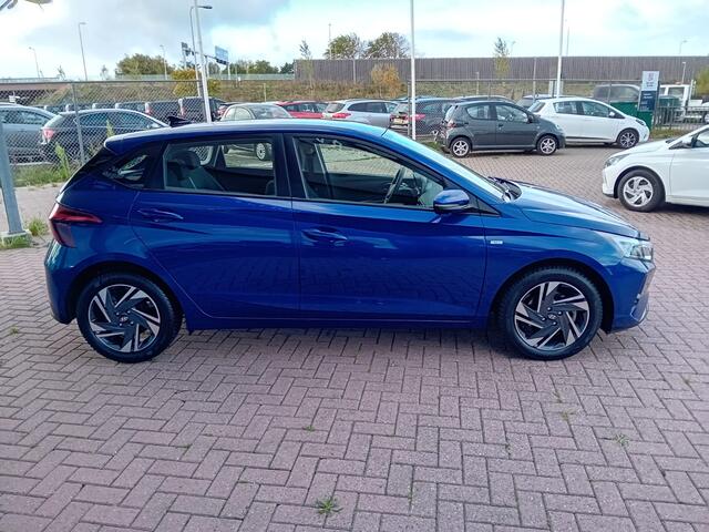 Hyundai I 20 1.0 T-GDI Comfort Automaat, Airco, Digitaal instrumenten paneel, Carpay/Android auto, Multimedia systeem, Cruise control, Parkeersensoren, Camera, Stoelverwarming, Stuurwiel verwarmd, Elektrische ramen en spiegels(inklapbaar) , Nieuwstaat, Dealer onderhou