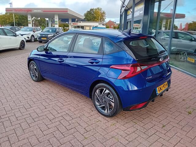 Hyundai I 20 1.0 T-GDI Comfort Automaat, Airco, Digitaal instrumenten paneel, Carpay/Android auto, Multimedia systeem, Cruise control, Parkeersensoren, Camera, Stoelverwarming, Stuurwiel verwarmd, Elektrische ramen en spiegels(inklapbaar) , Nieuwstaat, Dealer onderhou