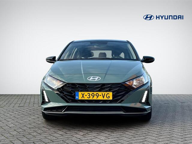 Hyundai I 20 1.0 T-GDI Comfort *Nieuw Model!* | Apple Carplay/Android Auto | Two-Tone Lakkleur | Camera | Airco | Cruise Control | Dodehoek | Rijklaarprijs!