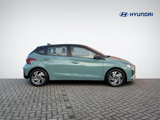 Hyundai I 20 1.0 T-GDI Comfort *Nieuw Model!* | Apple Carplay/Android Auto | Two-Tone Lakkleur | Camera | Airco | Cruise Control | Dodehoek | Rijklaarprijs!