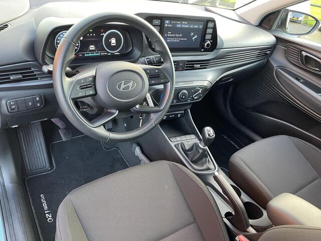 Hyundai I 20 1.0 T-GDI Comfort *Nieuw Model!* | Apple Carplay/Android Auto | Two-Tone Lakkleur | Camera | Airco | Cruise Control | Dodehoek | Rijklaarprijs!