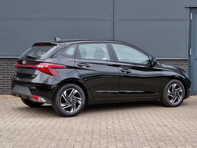 Hyundai I 20 1.0 T-GDI Comfort / ¤ 2.750,- Voordeel / ¤ 24.840,- Rijklaar / Direct Leverbaar / Navigatie middels Apple Carplay & Android Auto / Airco / Cruise Control / Achteruitrijcamera /