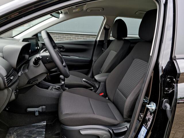 Hyundai I 20 1.0 T-GDI Comfort / ¤ 2.750,- Voordeel / ¤ 24.840,- Rijklaar / Direct Leverbaar / Navigatie middels Apple Carplay & Android Auto / Airco / Cruise Control / Achteruitrijcamera /
