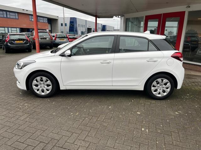 Hyundai I 20 1.2 76PK 5Deurs AIRCO