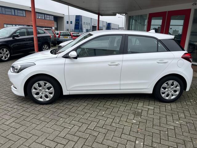 Hyundai I 20 1.2 76PK 5Deurs AIRCO