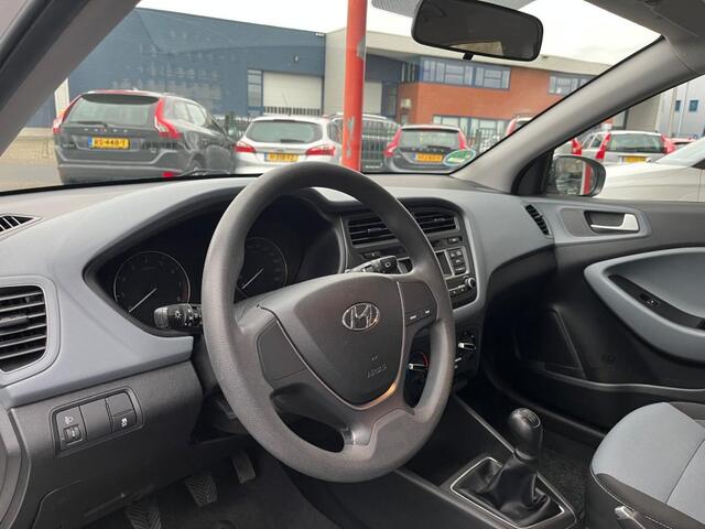 Hyundai I 20 1.2 76PK 5Deurs AIRCO