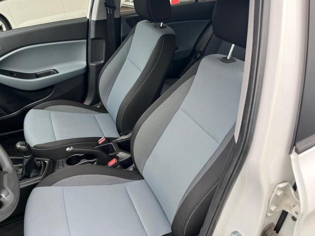 Hyundai I 20 1.2 76PK 5Deurs AIRCO