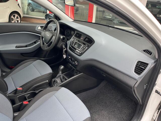 Hyundai I 20 1.2 76PK 5Deurs AIRCO