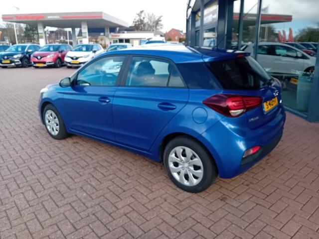 Hyundai I 20 1.0 T-GDI Automaat, Airco, Multimedia systeem, Bluetooth bellen en media streamen, Cruise control, Rijbaan begeleiding, Elektrische ramen rondom, Elektrische spiegels, Bestuurdersstoel in hoogte verstelbaar, Stuurwiel verstelbaar, Stuurwiel multif Zeer ne