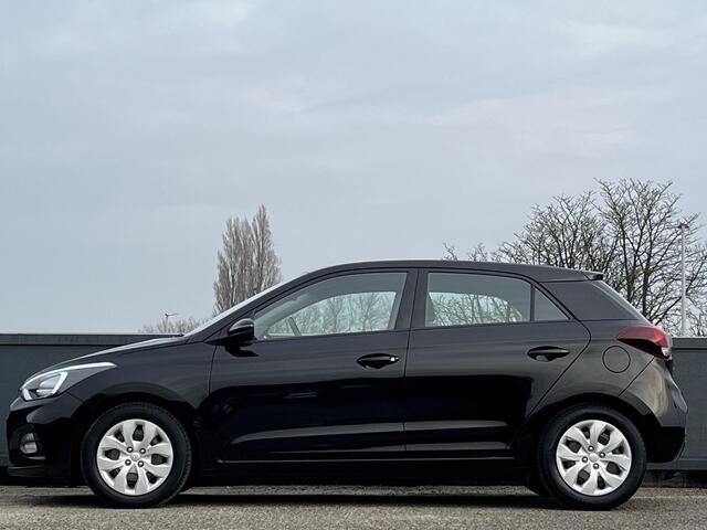 Hyundai I 20 1.0 T-GDI 100 PK Automaat Comfort+ | Achteruitrijcamera | Geïntegreerde navigatiesysteem | Apple Carplay & Android Auto |
