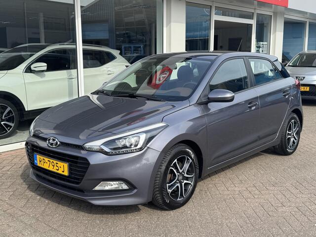 Hyundai I 20 1.0 T-GDI Comfort Special Navigatie, Achteruitrijcamera, Climate control, LMV + All season banden, Parkeersensoren, Cruise control