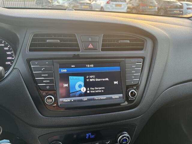 Hyundai I 20 1.0 T-GDI Comfort / Heel netjes!! / Camera / Navigatie / Bluetooth / 15'' / Parkeerhulp achter / Cruise Control