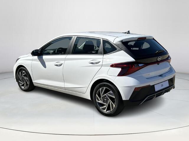 Hyundai I 20 1.2 MPI Comfort | Achteruitrijcamera | Cruise Control | Airco | Lichtmetalen velgen |