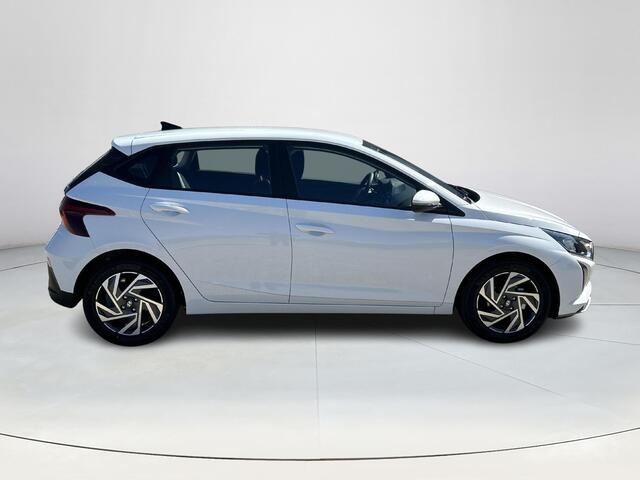 Hyundai I 20 1.0 T-GDI Comfort | Achteruitrijcamera | Cruise Control | Airco | Lichtmetalen velgen |