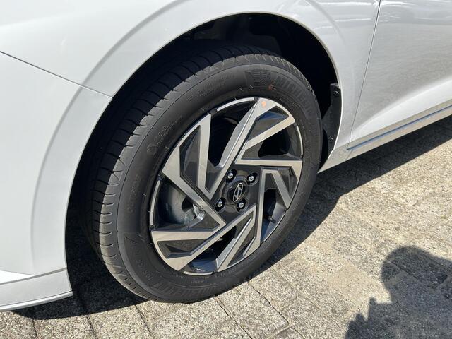 Hyundai I 20 1.0 T-GDI Comfort | Achteruitrijcamera | Cruise Control | Airco | Lichtmetalen velgen |