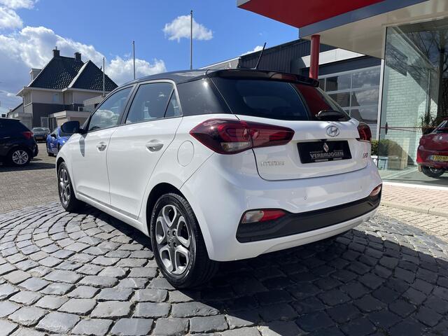 Hyundai I 20 1.2 MPI Comfort | 16" LMV | Carplay | Trekhaak | Navi | Camera | All-in rijklaarprijs