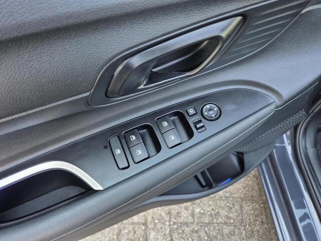 Hyundai I 20 1.0 T-GDI Comfort Smart | Lichtmetalen velgen | Navigatie systeem | Airconditioning | Achteruitrijcamera |