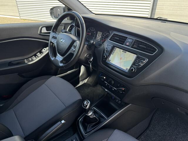 Hyundai I 20 1.0 T-GDI Cross Active Airco Navi Camera CarPlay