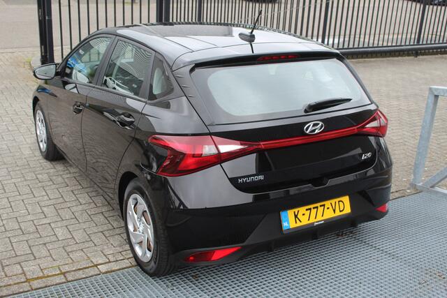 Hyundai I 20 1.2 MPI i-Motion Uniek!!1e Eigenaar!!/Cruise control/Lane assist/Airco/Bluetooth/DAB/Multifunctioneel stuurwiel/Elektrisch verstelbare spiegels/Elektrische ramen.