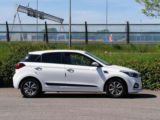Hyundai I 20 1.0 T-GDI Premium | CAMERA | APPLE CARPLAY | NAVIGATIE |