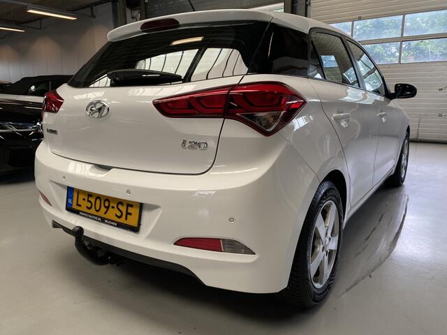 Hyundai I 20 1.2 HP i-Motion Stoelverwarming, Trekhaak