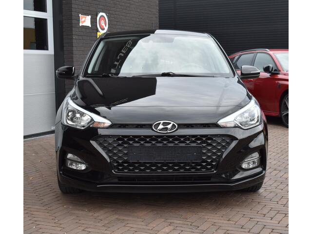 Hyundai I 20 1.0 T-GDI 100PK AUt. Comfort | Carplay | Stoel- & Stuurverw. | Camera | Incl. garantie