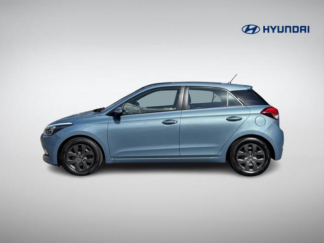 Hyundai I 20 1.2 HP i-Motion Comfort | Trekhaak | Airconditioning | Stuur- + Stoelverwarming | Radio/MP3 Speler | Bluetooth Tel. | Rijklaarprijs!