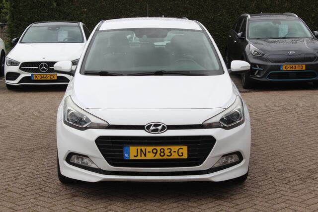 Hyundai I 20 1.0 T-GDI Comfort / Heel netjes!! / Camera / Navigatie / Bluetooth / 15'' / Parkeerhulp achter / Cruise Control