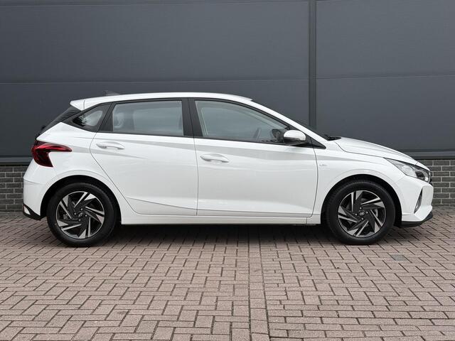 Hyundai I 20 1.0 T-GDI Comfort Smart / Navigatie / Blind Spot / Cruise / Parkeersensoren Achter / Achteruitrij Camera /