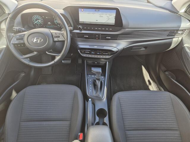 Hyundai I 20 1.0 T-GDI Premium Automaat / Navigatie / Apple CarPlay Android Auto / Dealer Onderhouden / Stuur-,Stoel en Achterbankverwarming / Adaptief CC / Achteruitrijcamera / Keyless Entry/Start / Climate control /