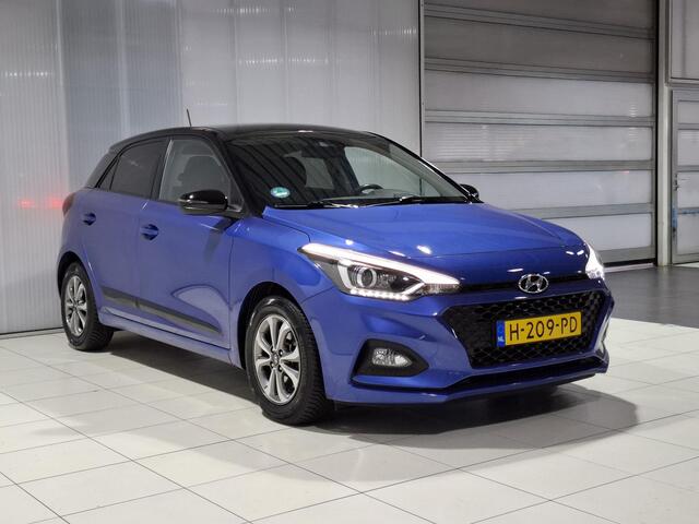 Hyundai I 20 1.0 T-GDI Comfort | LM Velgen met all season | Navigatie | Zwart dak |